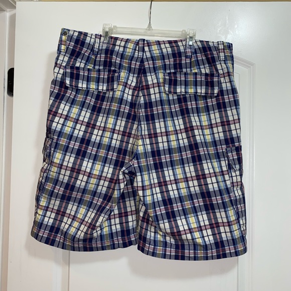 Men’s plaid shorts - Picture 2 of 2